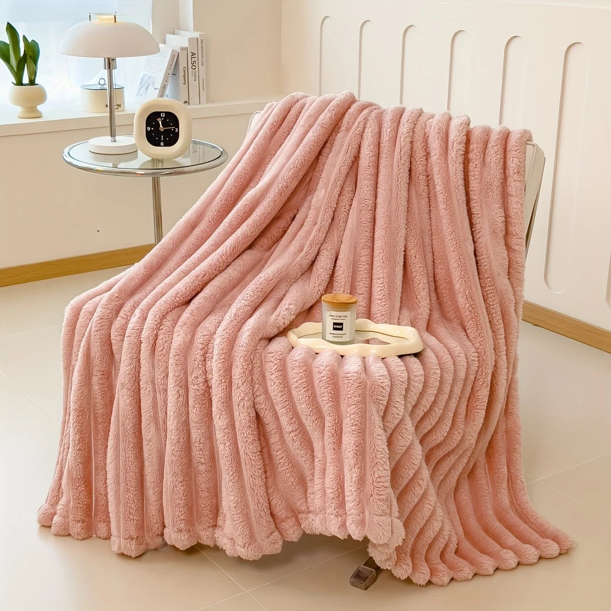 Fleece Cozy Blanket 300GSM Soft Warm Fluffy Microfiber Throw