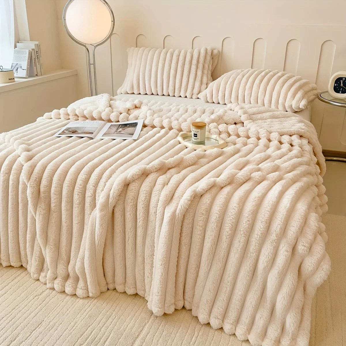 Fleece Cozy Blanket 300GSM Soft Warm Fluffy Microfiber Throw